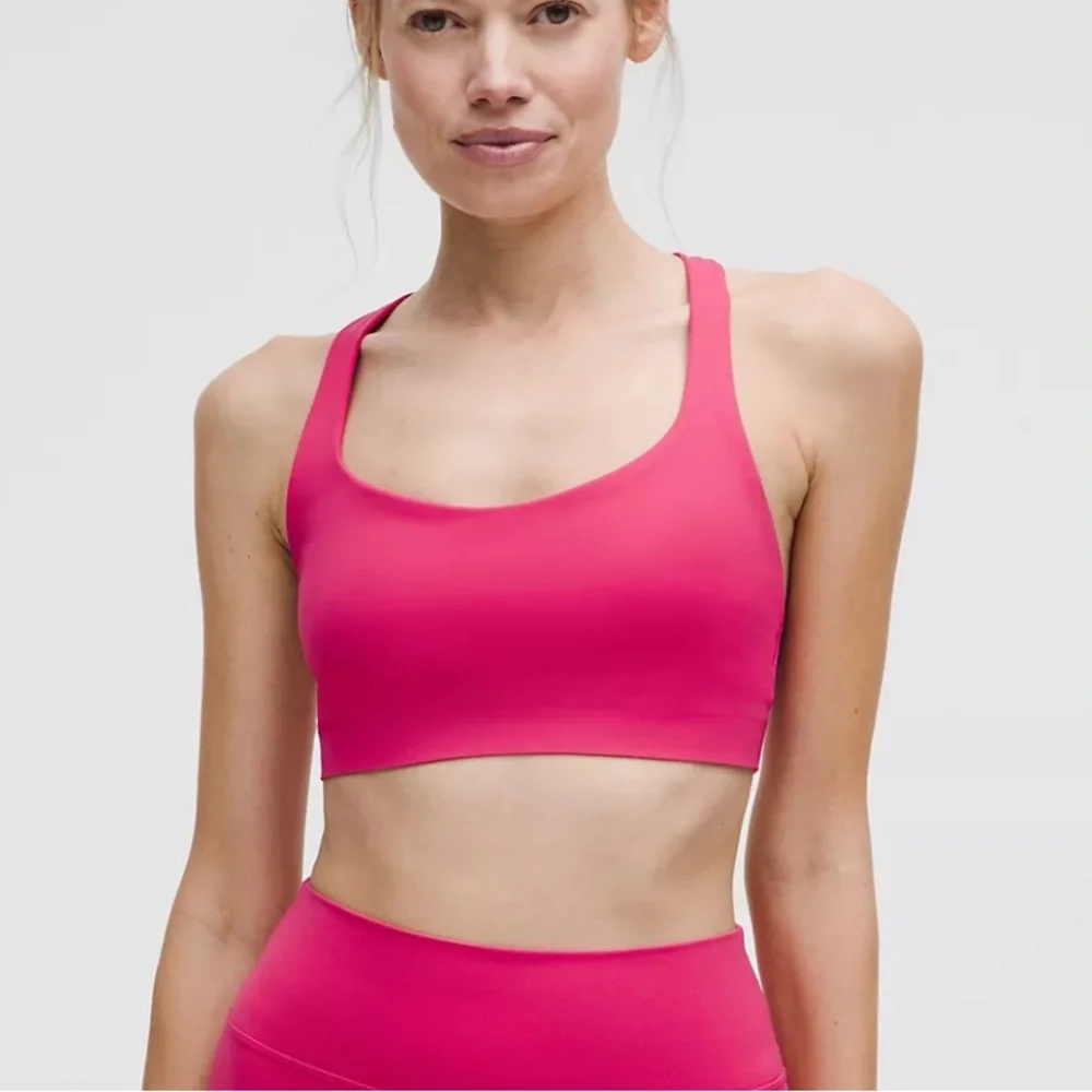 NWT Lululemon FlexyFlex Strappy Bra - Picture 2 of 4